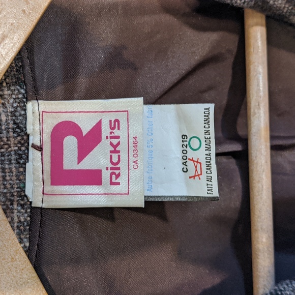 Vintage brown tartan wool blend blazer from Ricki's - Picture 2 of 6